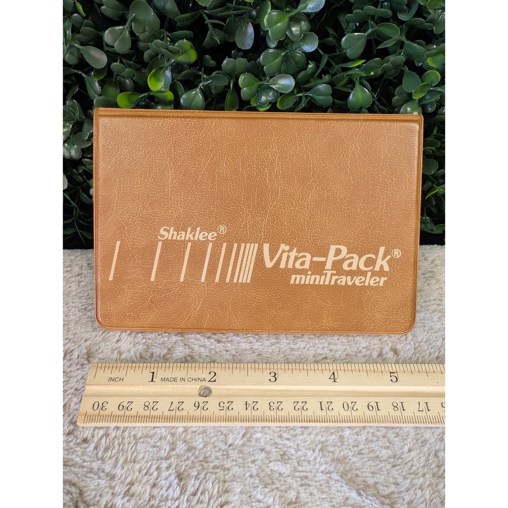 Vintage Shaklee Vita-Pack miniTraveler Pill Organizer Tan Vinyl Plastic Case